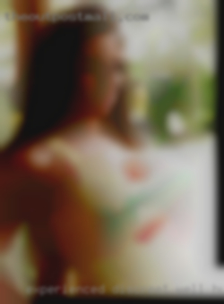 Experienced, discreet, well hung girls sexy too.