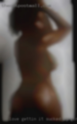 Love gettin it sucked by girls and swinger guys near Ohio.
